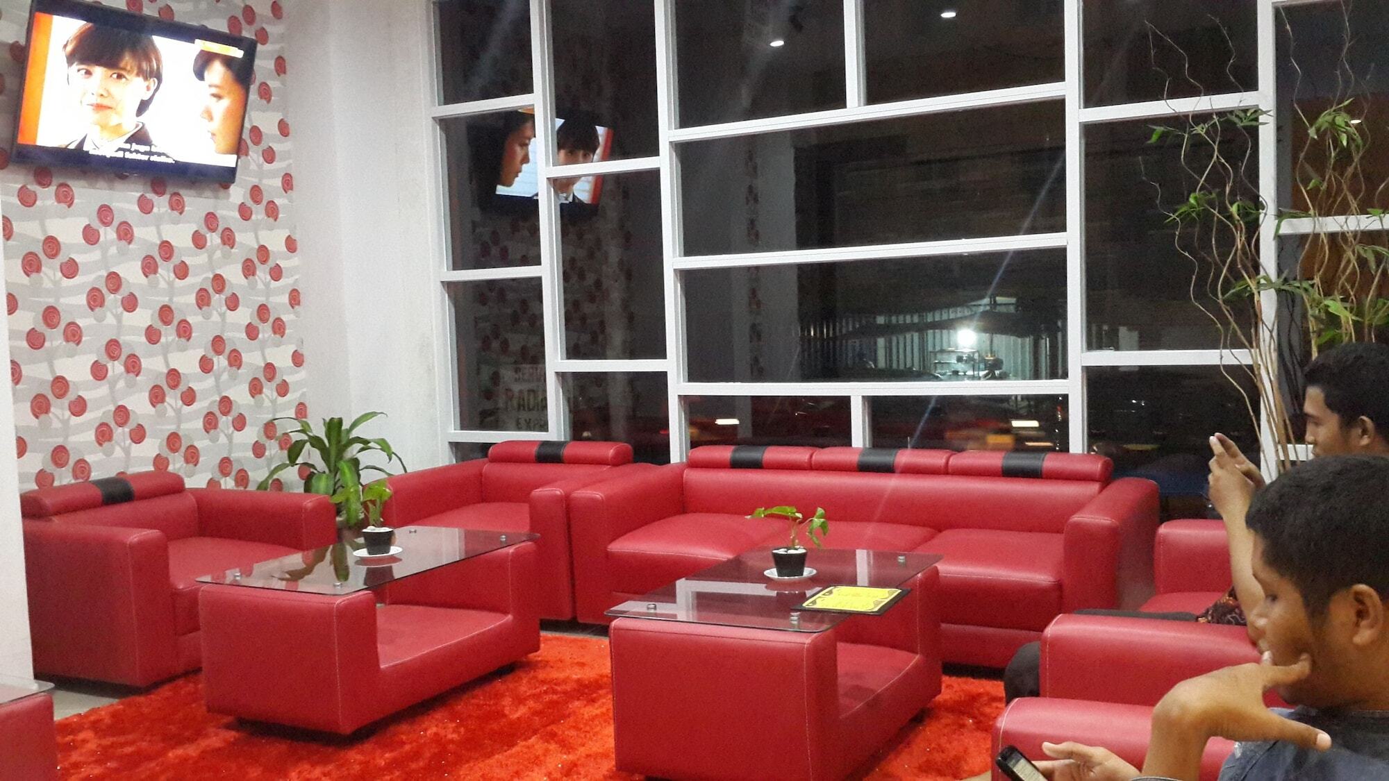 Reddoorz Plus @ Paal 2 Manado Luaran gambar